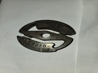 69070